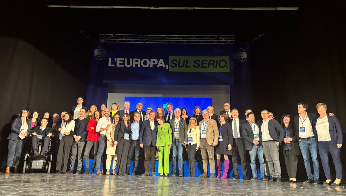 Una grande squadra, per una grande sfida. @Azione_it c’è, con chiarezza e coerenza, con candidati competenti, preparati, che sapranno difendere gli interessi dell’Italia in Europa! #SiamoEuropei