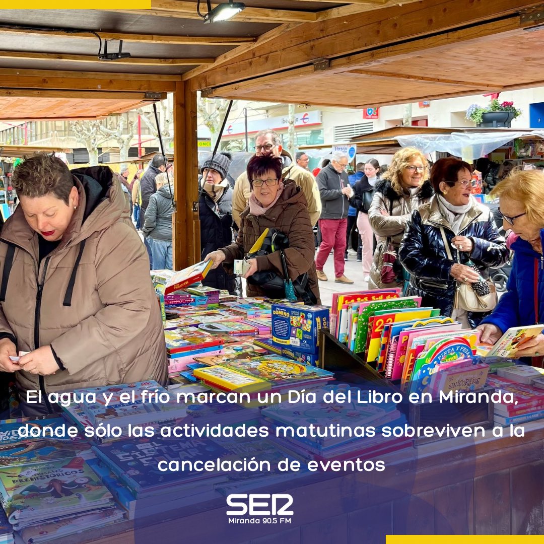 📚🌧️ A pesar del frío y la lluvia, los entusiastas de los libros en Miranda de Ebro no dejaron que el mal tiempo detuviera su amor por la lectura este #DíaDelLibro #LecturaEnLluvia