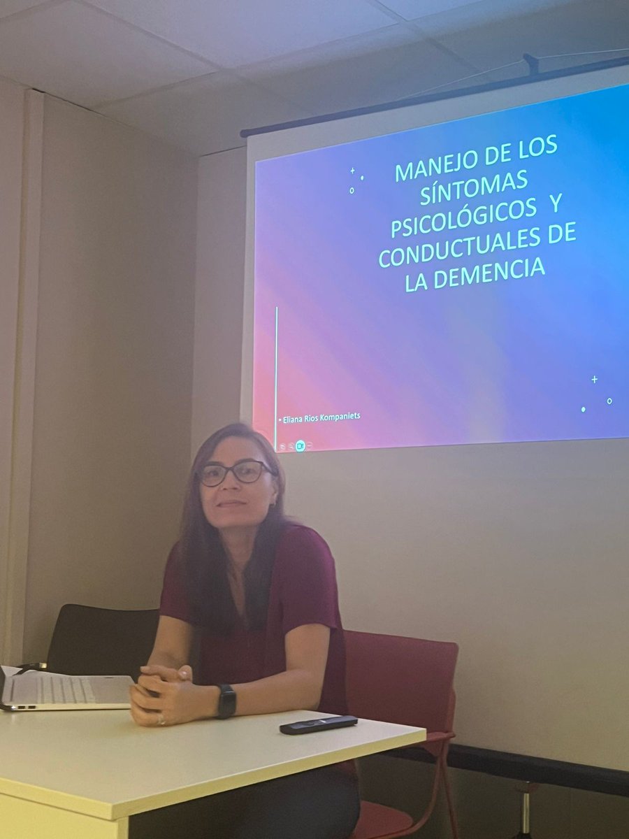 SAAS (@saasandorra) on Twitter photo La setmana passada la Dra.E.Rios del servei d'Envelliment i Salut del SAAS va presentar una xerrada molt interessant al <a href="/cmetgesand/">Col•legi Oficial de Metges d’Andorra</a> sobre el “Maneig de les alteracions psicoconductuals a la demència”. La setmana passada la Dra.E.Rios del servei d'Envelliment i Salut del SAAS va presentar una xerrada molt interessant al <a href="/cmetgesand/">Col•legi Oficial de Metges d’Andorra</a> sobre el “Maneig de les alteracions psicoconductuals a la demència”.