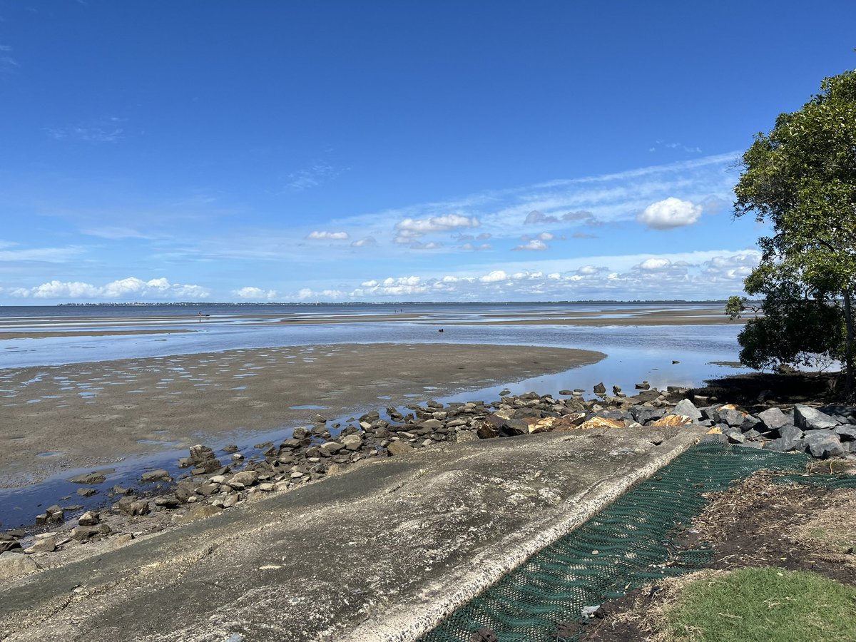 Beautiful walk and it’s worth the visit on a nice clear day. We found some cute crabs 🦀 in the rocks 🪨 
•
#beachwalk #blueskies #crabs #clouds #explore #australia #lifestyle #nature #photos #seeaustralia #travelphotography #water #walk #beachmere #moretonbay #queensland