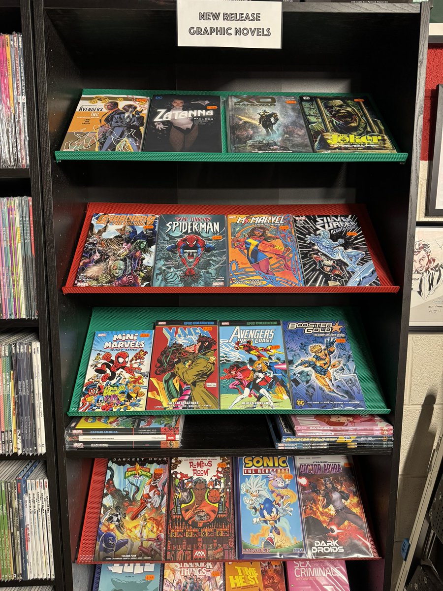 CoffeeHeroes1's tweet photo. Happy New Comic Book Day! Detective Comics! Ultimate Spider-Man! Spectregraph! Harley Quinn! Daredevil! Deathstalker! Zatanna TP! Booster Gold Tp! And lots more!

Pull lists are organised and ready for collection!

#comics #coffee #Belfast #NCBD #HappyNCBD https://t.co/sGC8KceJRM