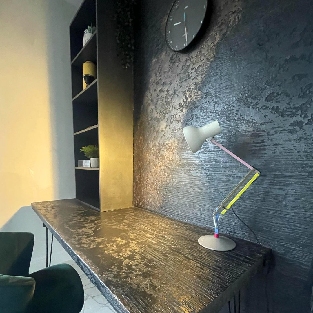 designworkstsb's tweet photo. Transform your space with our luxurious designs! From bathrooms to bespoke offices, we master it all with unique Venetian plaster and polished bronzed accents. Ready for the art of design? 🛁✨ #LuxuryDesign #UniqueSpaces #BespokeInteriors #OfficeGoals #Craftsmanship https://t.co/4VqVxnyrx8