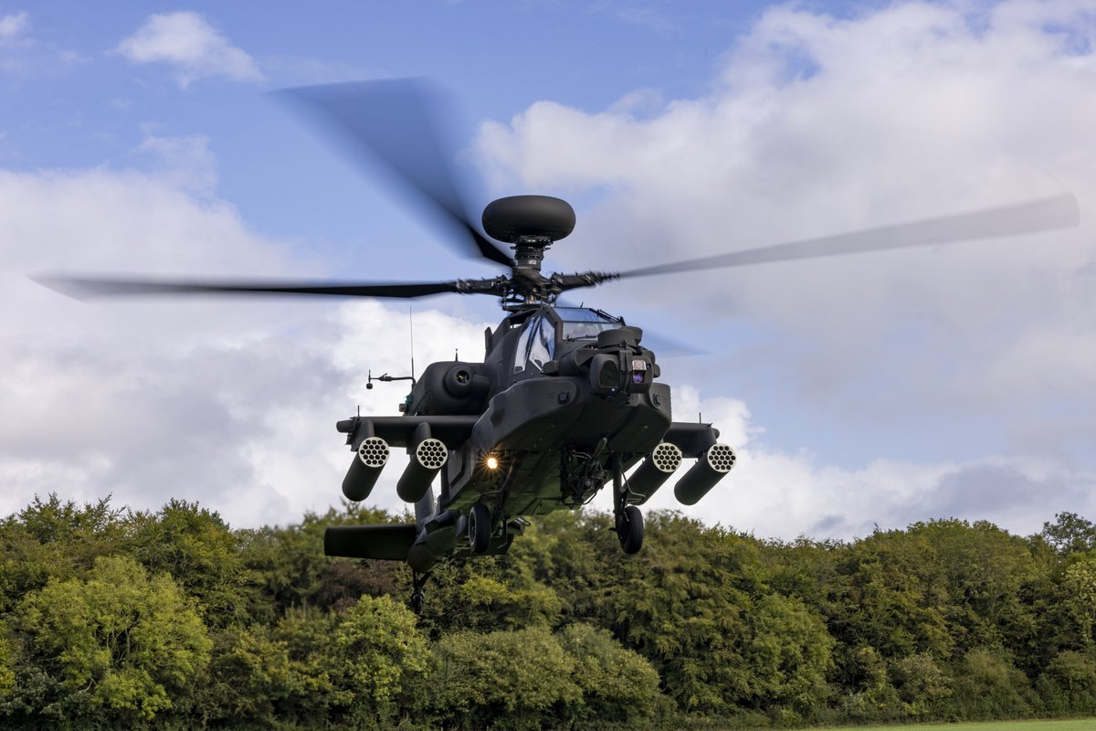 Satakunnan lennosto isännöi Panssariprikaatin johtamaan #Arrow24-harjoitukseen osallistuvia 🇬🇧 AH-64E Apache -taisteluhelikoptereita Pirkkalan tukikohdassa 25.4.‒19.5.2024 välisenä aikana. #ilmavoimat #satlsto #StrongerTogether @PanssariPR Lue lisää: ilmavoimat.fi/-/iso-britanni…