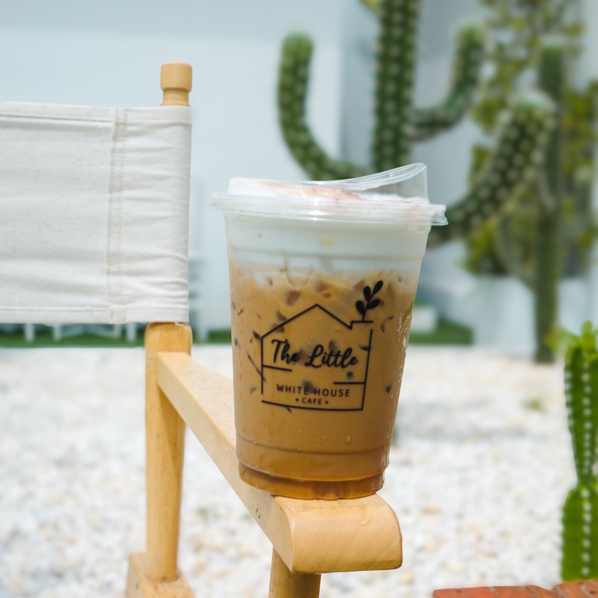 TLTWhiteHouse's tweet photo. รับกาแฟเย็นๆซักแก้วเติมพลังวันทำงานกันค่ะ☕️
#thelittlewhitehousecafe
Open Tue - Sunday 10.30 AM - 8.00 PM
#cafe #카페 #coffee #ร้านกาแฟ #คาเฟ่กรุงเทพ #petfriendly #petfriendlycafe #คาเฟ่ #cafeinbkk #cafehopper #cafehopping #คาเฟ่พัฒนาการ #คาเฟ่ประเวศ #cafethailand #รีวิวคาเฟ่ https://t.co/RTets50k8s