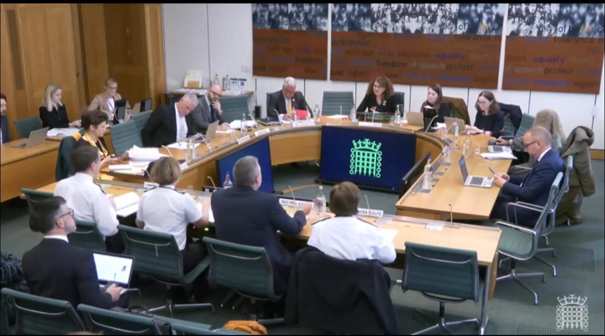 📌We are now live at @CommonsHomeAffs looking into non-contact sexual offences. 💬We are hearing from the Minister for Victims and Safeguarding @Laura__Farris alongside representatives of the Police. 📺Watch live: parliamentlive.tv/Event/Index/37…