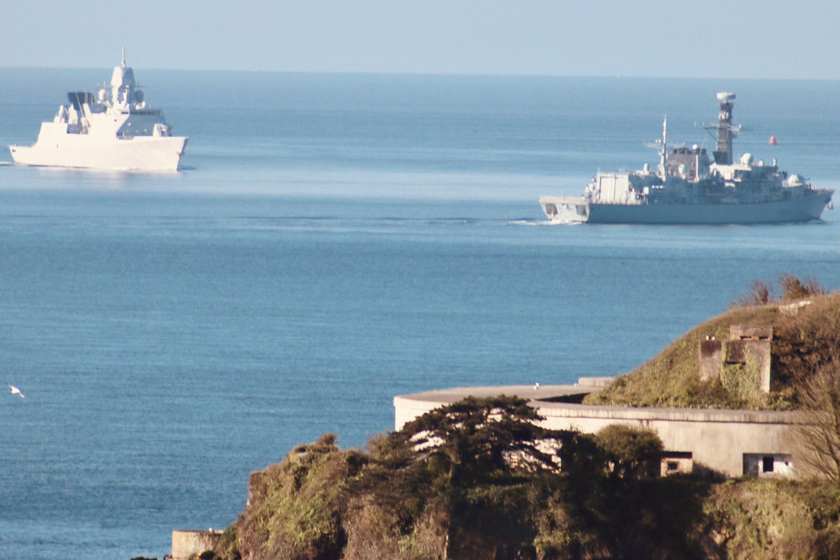 Rockhoppas's tweet photo. Early bird shipping with @HMSStAlbans @HMSCattistock and Dutch frigate HNLMS De Ruyter near Drake's Island and Breakwater this morning.
https://t.co/pLuXXL8dXG
contact@westwardshippingnews.com https://t.co/fJJM1EhVax