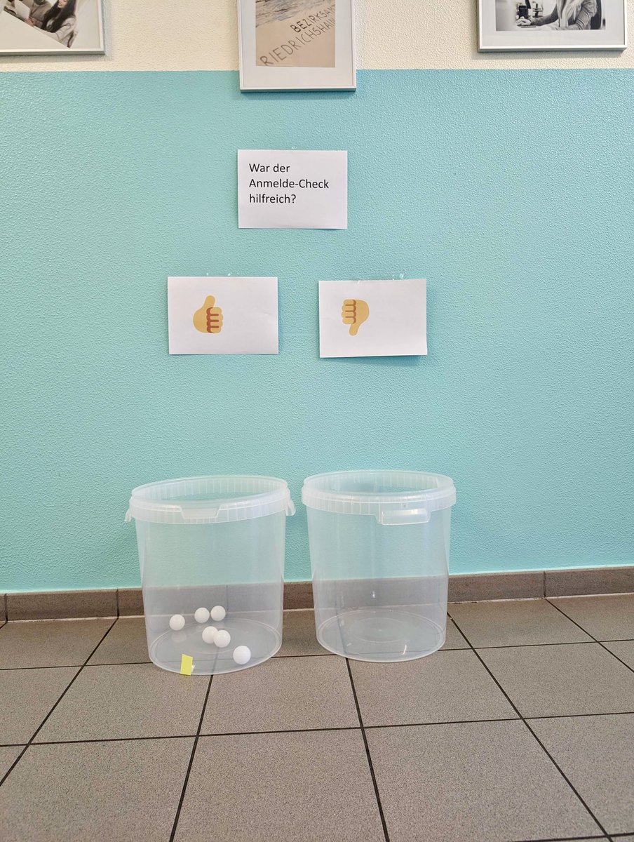 🚨Achtung, Test! Gemeinsam mit dem #Ausbildungsbürgeramt <a href="/BA_Xhain/">Bezirksamt Friedrichshain-Kreuzberg</a> untersuchen wir, wie der Prozess der An- &amp; Ummeldung in Berlin verbessert werden kann! Dafür haben wir einen Checklisten-Prototypen entwickelt, mit dem benötigte Unterlagen besser vorbereitet werden können!