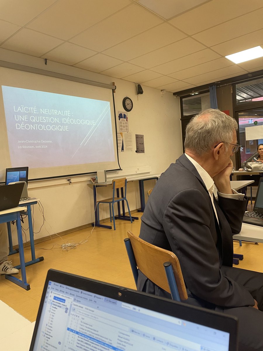 Christin Eliane tweet media