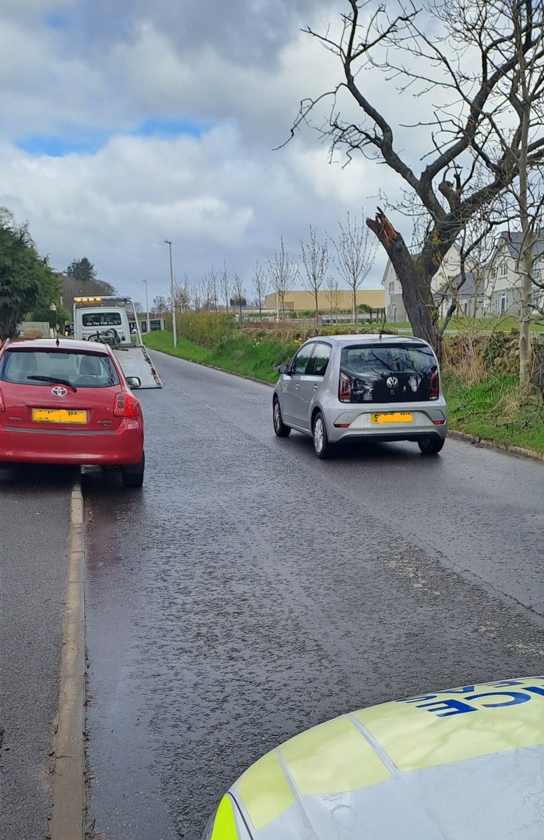 PSOSRoads's tweet photo. #A93 #Milltimber #Aberdeen
Being late taking your children to school doesnt make you exempt from the speed limit or allow you to put other peoples children at risk. Driver of this car detected driving at 45mph in a 30 limit with no insurance.
Driver charged. Car seized.
#NERPU https://t.co/8Sxj6lTkG2