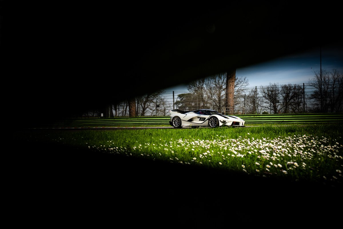 Getting that shot 😍
#XXProgramme #FerrariCorseClienti #FerrariRaces