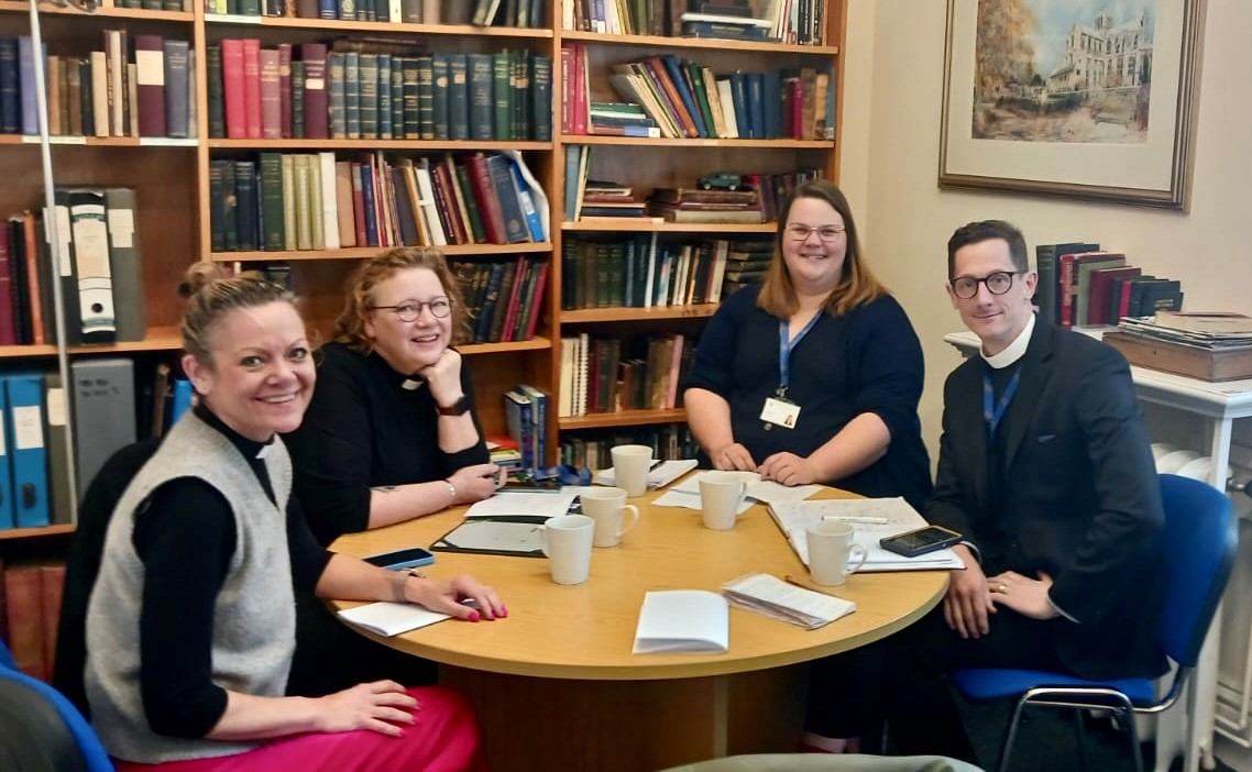 Planning is underway for a special service @WinCathedral to celebrate the 30th anniversary of women priests. Some beautiful music & liturgy being crafted to honour the women in our diocese & thank God for them. Date for diaries: 15 June - more info to come! @andytrenier @Revdangi