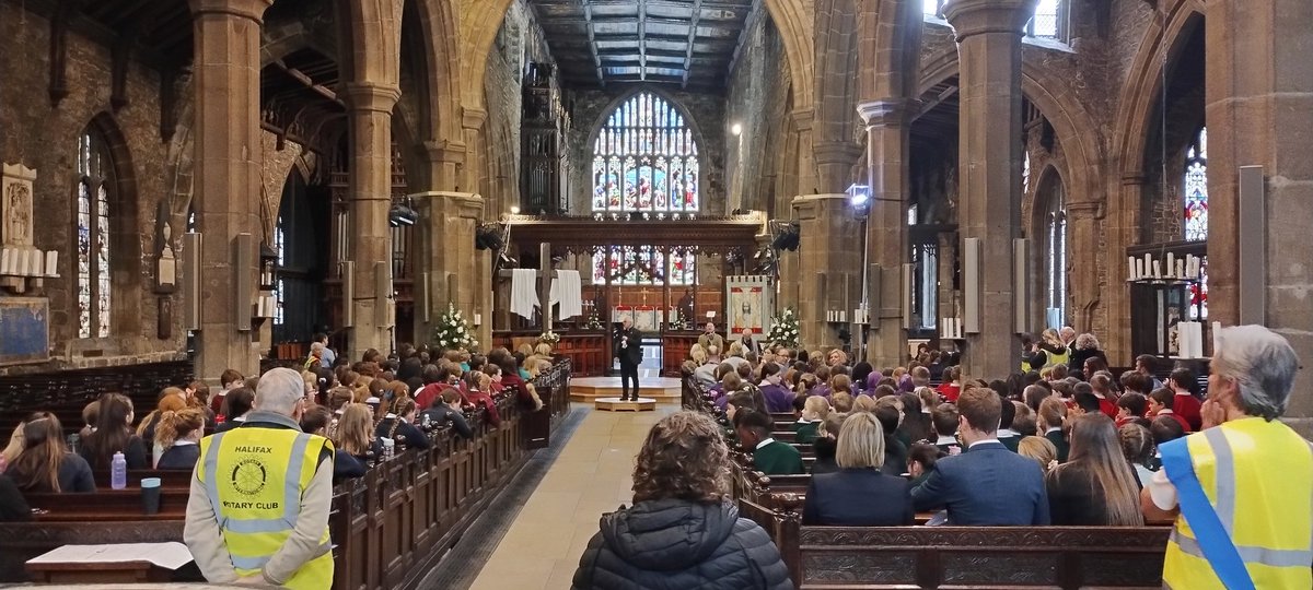 We are at @HalifaxMinster with Halifax Rotary Club and lots of Calderdale schools for the Calderdale Choir Competition! Wonderful to have @seanruane adjudicating for us today too!