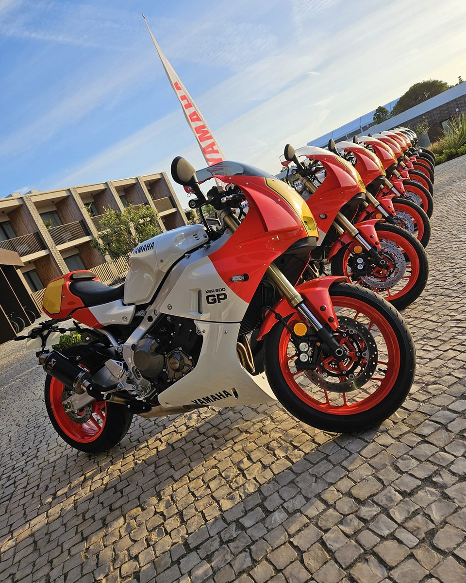 Good morning from the XSR900 GP Press Test in Ericeira, Portugal 😎

#Yamaha #XSR900GP #motorcycles #UKBikers