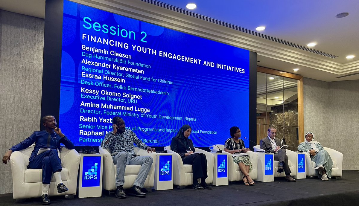 Now happening: panel on #financing #youth #engagement and initiatives. Great interventions and examples featured: funding remains critical, and needs to reach young peacebuilders where they are active.

#Youth4Peace #Dialogue4Peace #YouthPeaceSecurity @IntDialogue