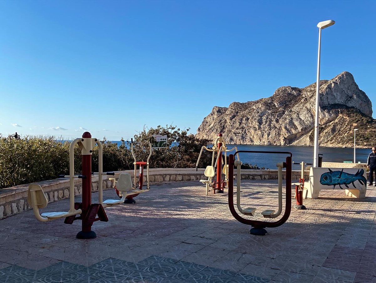 BornToBeIronman's tweet photo. Hello world 🌎☀️🇪🇸🏃‍♀️ Kolejny dzień przygód już czeka 🥰
#bieganie #calp #calpe #alicante #costablanca #biegam #run #running #spain #espana #hiszpania https://t.co/zyuX0EZ8EQ