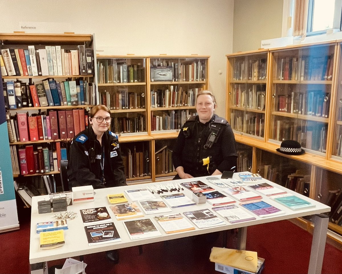 Come along to the “Jobs Fair” at Malvern Library, Graham Rd, Malvern today (Wednesday 24th April) opening to the public at 10am and we will be here until 12:30! Please come along and speak to local officers about any issues or concerns you may want to discuss. 👮🏻3879