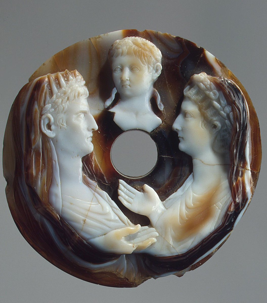 This #Roman Cameo in the Hermitage Museum, Russia, was commissioned by Agrippina the Younger & dates to around AD41/42. It shows her son, Nero aged about 5 with the Emperor Augustus and the Empress Livia - his Great Great Grandparents - illustrating his claim to the throne.