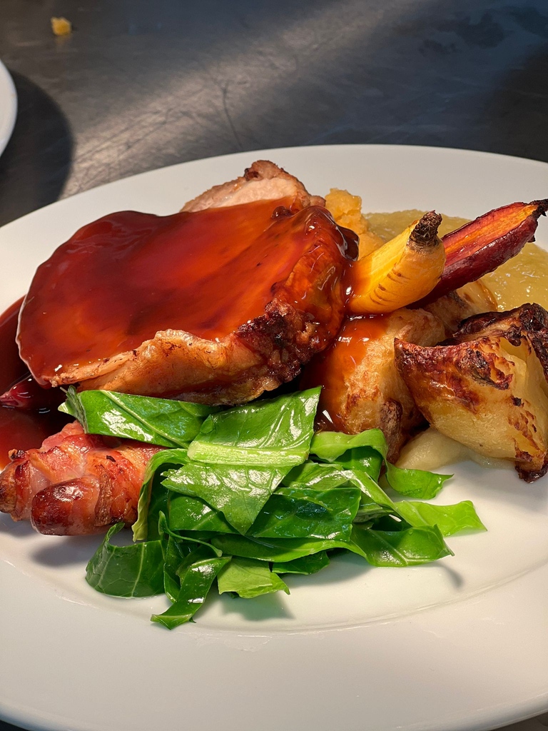 On Sundays, dining is available from 12.30 until 8pm, with 2-course or 3-course options available, including our lovely roasts.

Book a table by calling us on 01720 422540 or email reception@tregarthens.com

#sundayroast #tregarthens #islesofscilly