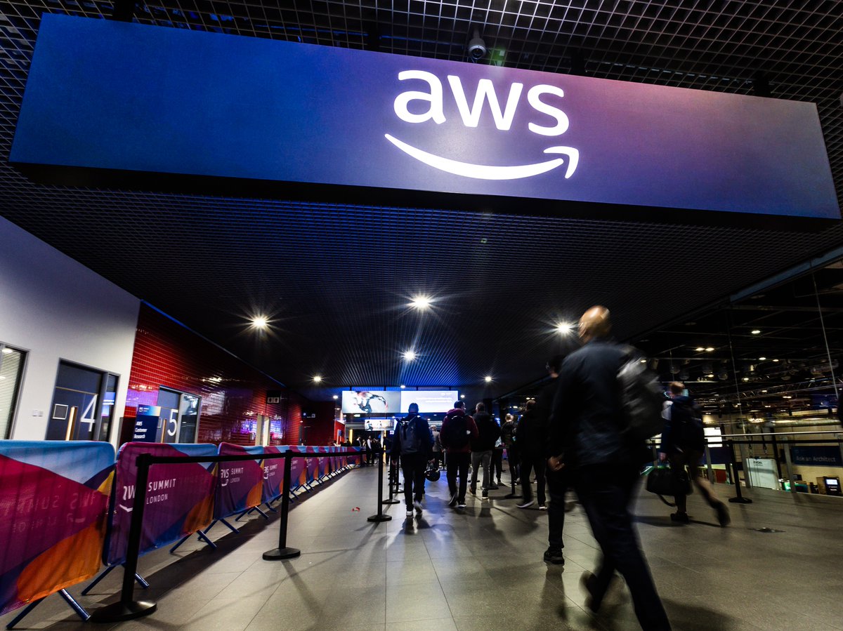 The #AWSSummit London 2024 is in full swing! Download the app to help you navigate the agenda 📱⬇️ IOS: go.aws/4b3yslT Android: go.aws/4b5x9ST