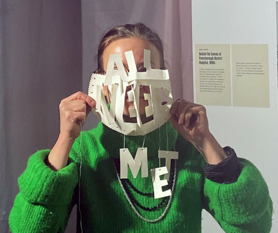 Calling all NHS workers and carers! Express yourself creatively through poetry, drawing & 3D works this Saturday in a #freeworkshop @MigrationUK with artist @castrojung & explore our Heart of the Nation exhibition! 🔗 bit.ly/49Ru6wM #healthcare #selfcare