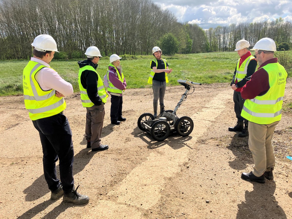 Residents of Northstowe and nearby villages teamed up with <a href="/CambridgeUnit/">Cambridge Archaeological Unit</a> and <a href="/MagSurveys/">Magnitude Surveys</a> to try and locate the hidden Royal Observer Core Post at the former RAF Oakington site which is being transformed into Northstowe new town. 

They had a great time investigating!
#Northstowe