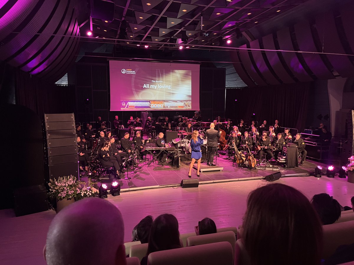 What a great evening! Yesterday, we had the pleasure to host a concert of our Royal Airforce Orchestra. Later this week, they'll join @normiltattoo, uniting 800 military musicians from around the world and showcase the diversity of military collaboration🥁