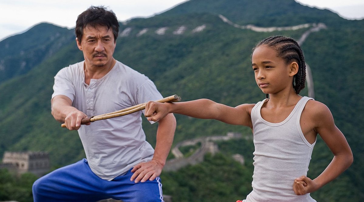 Esta noche en #TV📺 Jaden Smith se pone a las órdenes de Jackie Chan para aprender kung-fu en #TheKarateKid a las 22.01 en
@CanalCOSMO ver.ec/p3739
