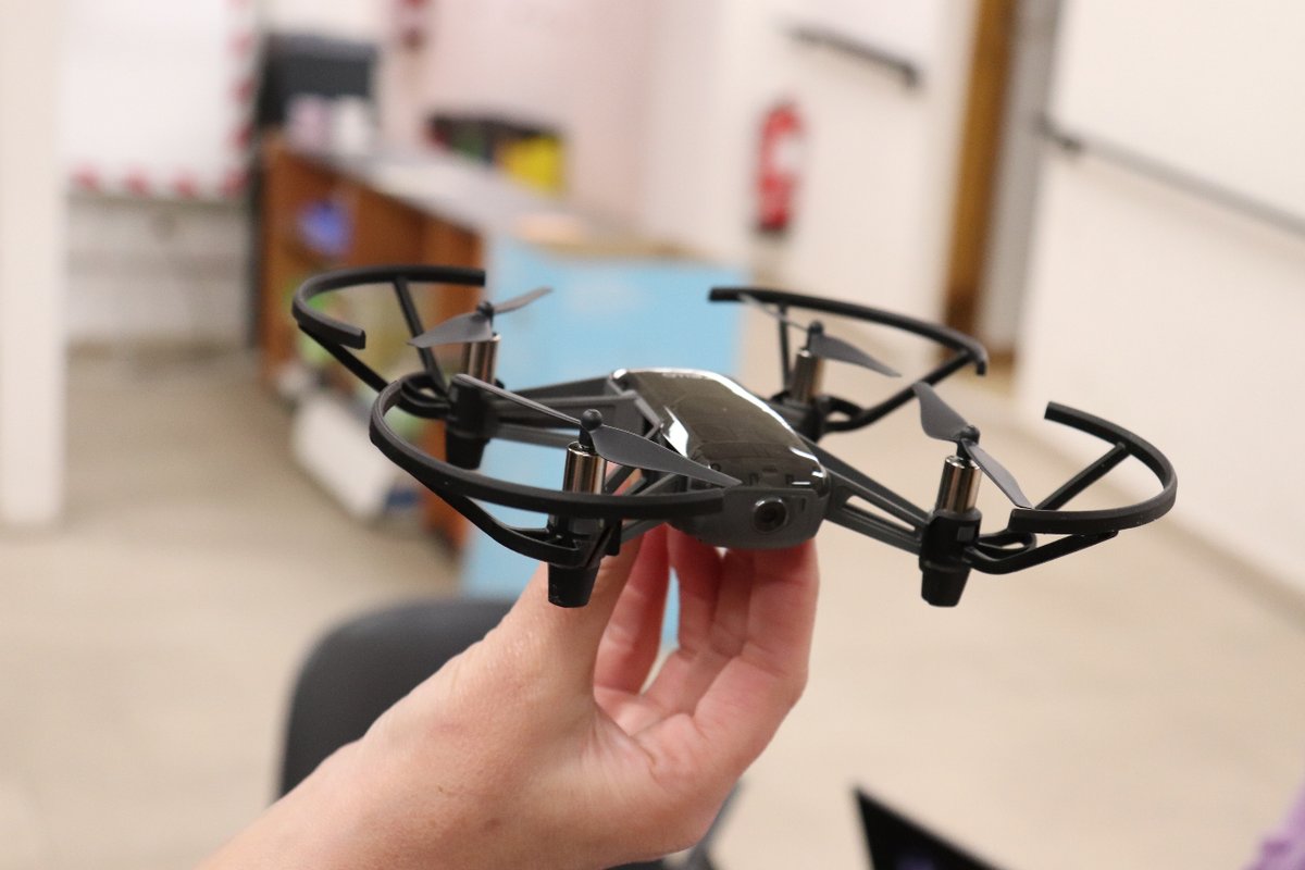 acciocivicat's tweet photo. 🔝 Impressora 3D, drons, robots, portàtils...

Comença la prova pilot pel desplegament del nou material tecnològic a la @xarxaomnia 🆕💻

Els punts Òmnia @colectic_coop i @omniasantantoni han estat els espais triats per testejar el nou maquinari.

ℹ️ https://t.co/zL1kZD5Qsq https://t.co/EX8g4LRRW8