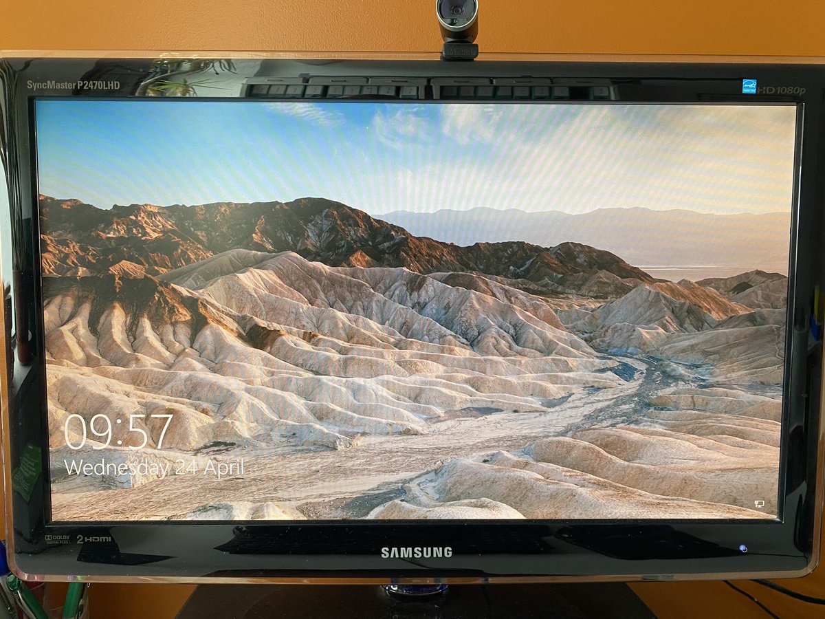 Not sure who decides on the daily images for the computer login screens at @uniofbrighton, but I’ll take shots of the badlands at Death Valley any day.