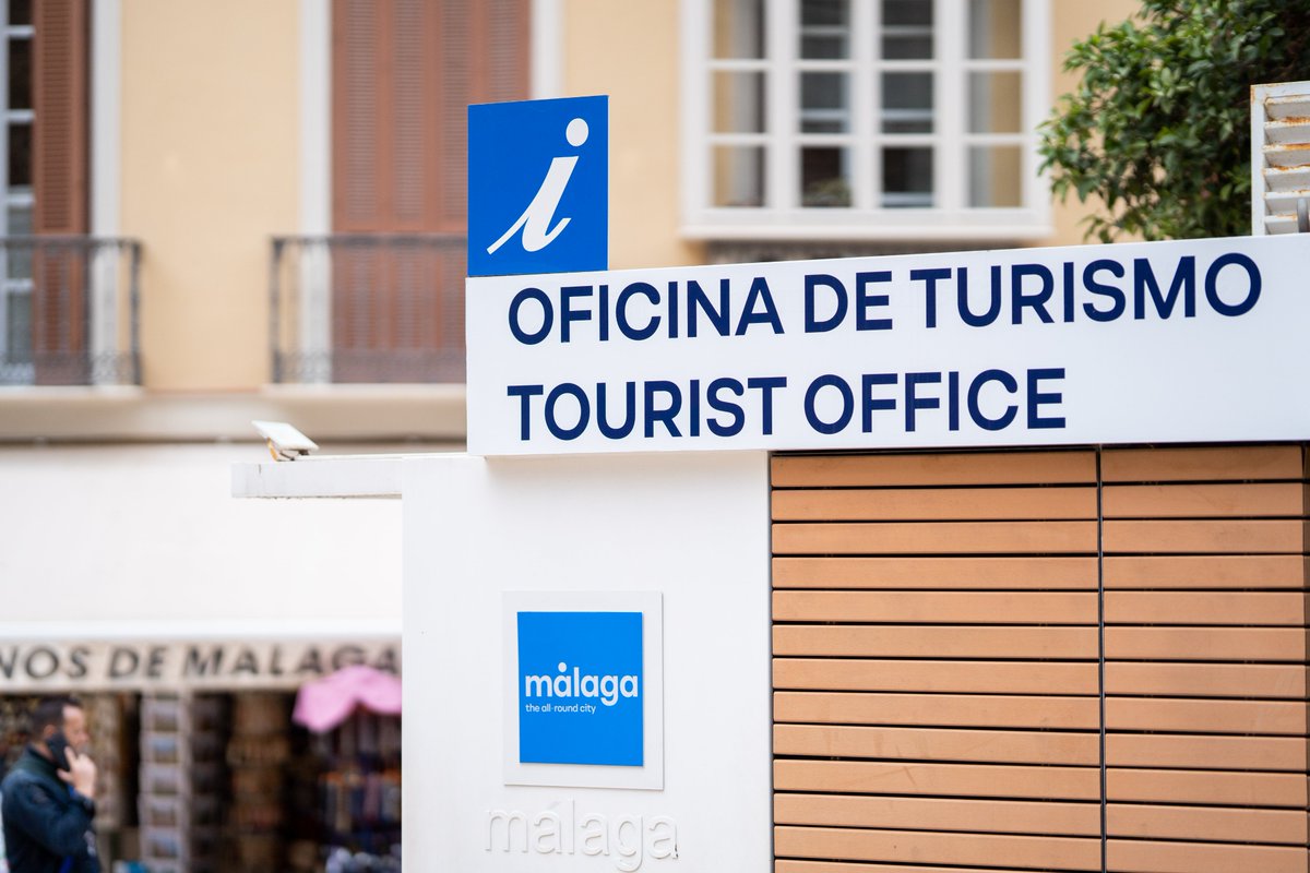 ℹ️ The city has an extensive network of offices and tourist information points where visitors can find everything they need to make their stay in #Málaga more pleasant. 👉visita.malaga.eu/en/plan/touris… #MalagaTurismo