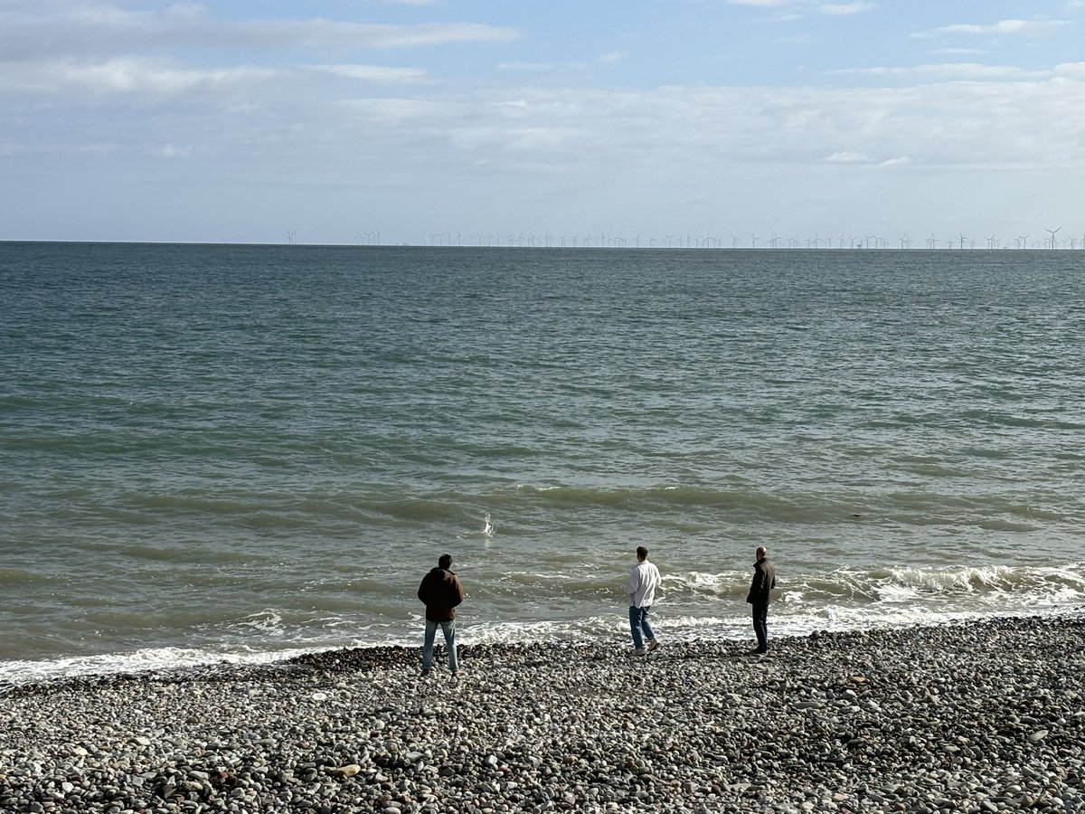 GeorgiFauconier's tweet photo. Good morning from Llandudno ๐ด๓ ง๓ ข๓ ท๓ ฌ๓ ณ๓ ฟ
Quick stone skimming session before the #RRCConference
@SE_Rivers_Trust https://t.co/GU8xWxDp10
