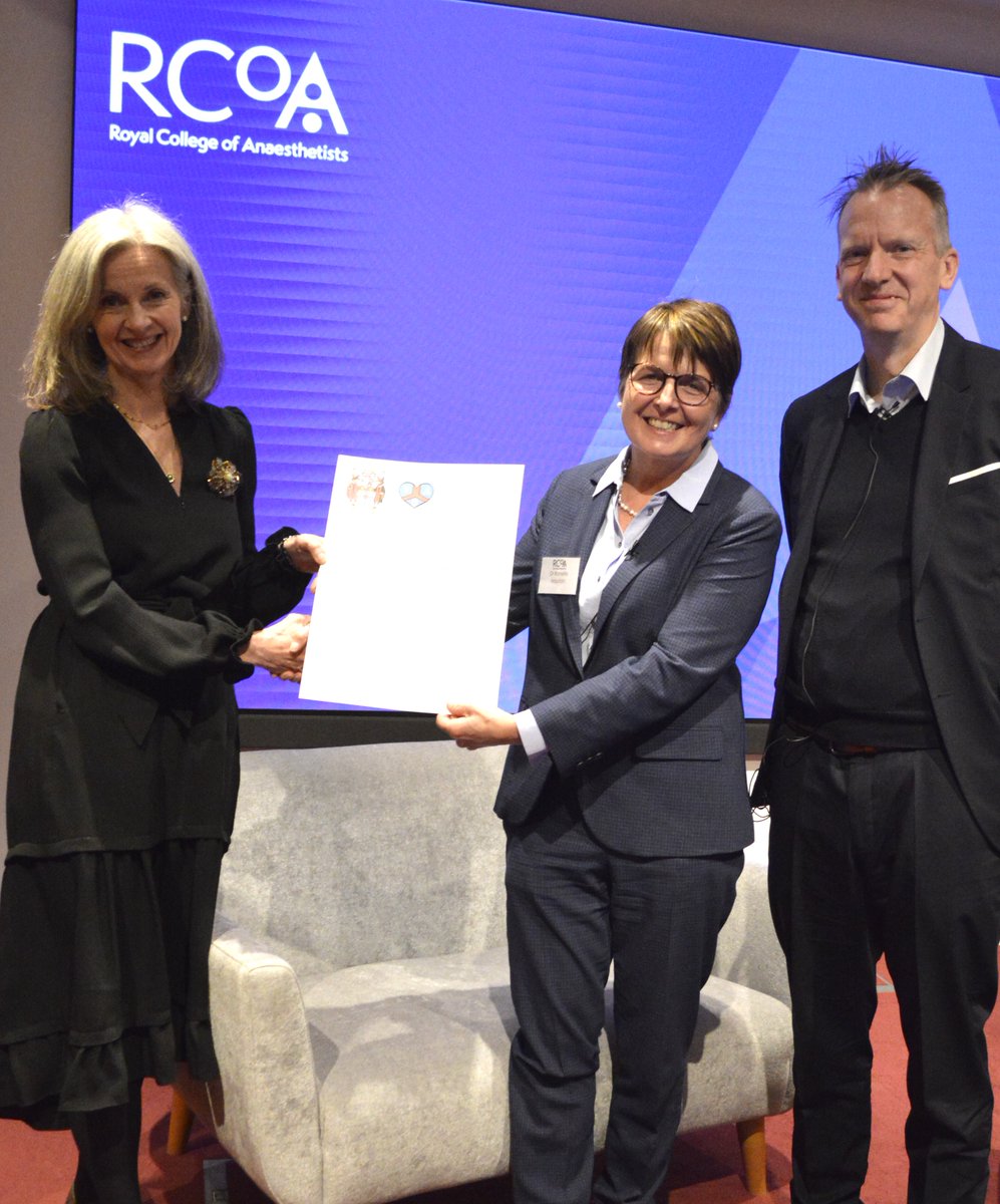 Royal College of Anaesthetists (@rcoanews) on Twitter photo Congratulations to <a href="/RonelleMouton/">ronelle mouton🏳️🌈</a> who delivered the Macintosh Professorship lecture at our Cardiac Symposium today.
"Strategies to optimise outcomes following abdominal aortic aneurysm surgery"
Award presented by <a href="/drClaireShannon/">Claire Shannon</a>, citation by Dr Dan Taylor chair of <a href="/vasgbi/">VASGBI</a>. Congratulations to <a href="/RonelleMouton/">ronelle mouton🏳️🌈</a> who delivered the Macintosh Professorship lecture at our Cardiac Symposium today.
"Strategies to optimise outcomes following abdominal aortic aneurysm surgery"
Award presented by <a href="/drClaireShannon/">Claire Shannon</a>, citation by Dr Dan Taylor chair of <a href="/vasgbi/">VASGBI</a>.