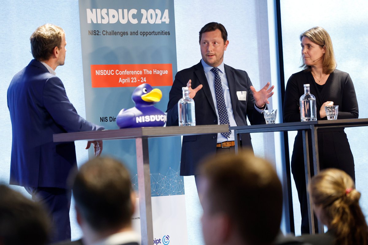 nisduc tweet picture