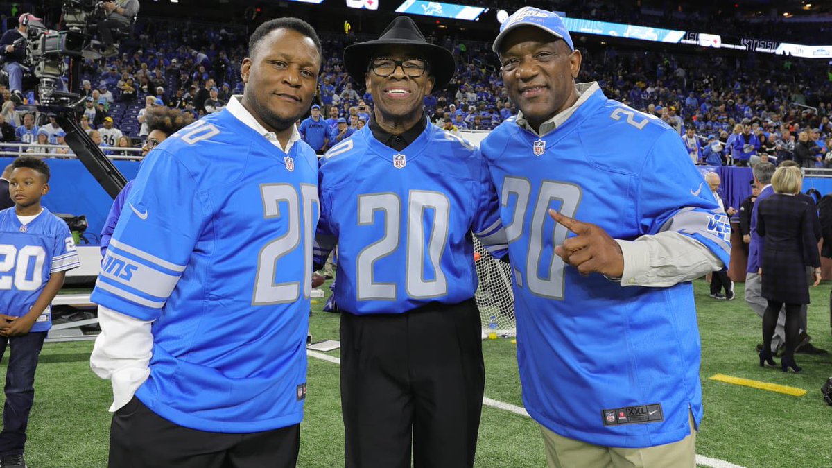tehimself's tweet image. The @Lions have the best retired number in all of the @NFL 😤 

#BarrySanders #LemBarney #BillySims 

#Number20 #OnePride #AllGrit