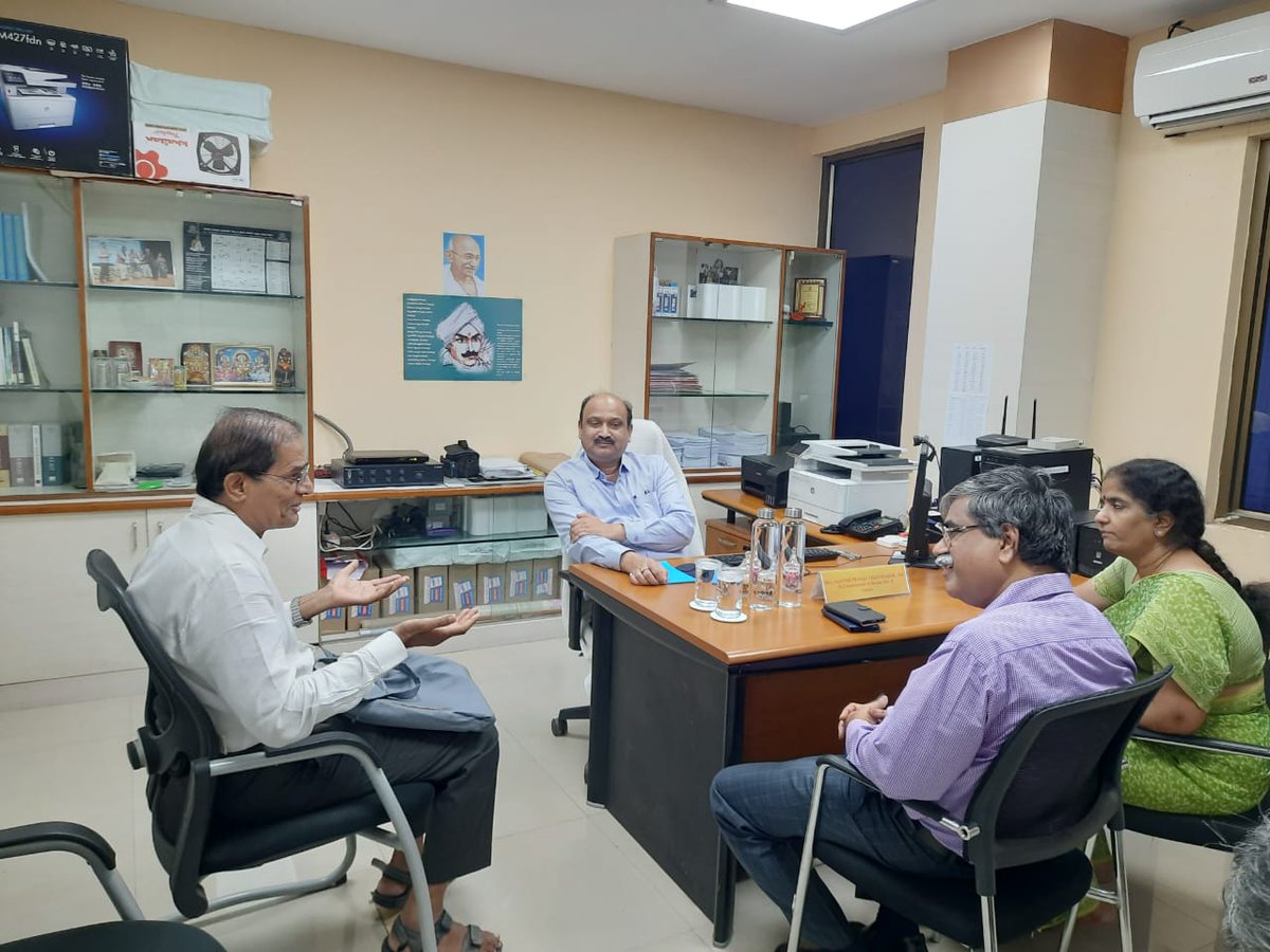 As part of the observance of Grievance Redressal month,Sh Sunil Mathur,IRS,PCCIT,TN&P has organized a Spl. Drive @ the ASK centres located across the region on 24.04.24.The senior officers of the Dept& their teams met the TaxPayers to resolve their grievances(1/2)@IncomeTaxIndia