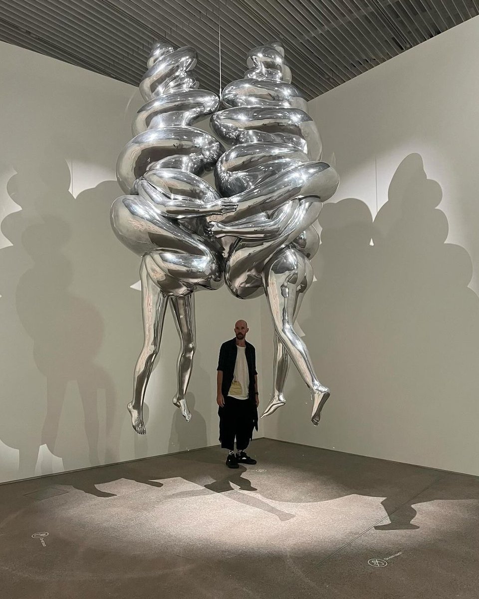 Final week to experience the strange beauty and emotional power of #LouiseBourgeois’s art in the largest exhibition of her work in Australia at Art Gallery of New South Wales until 28 April hw.visitlink.me/tE-gOL 📸 darrenlanderson on IG