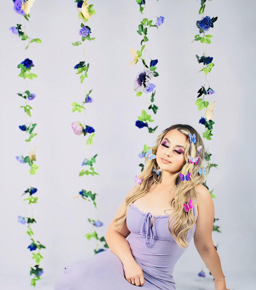 gibiigarcia's tweet photo. blessed to be twenty-three today 💜🦋 https://t.co/F44JTOsW11