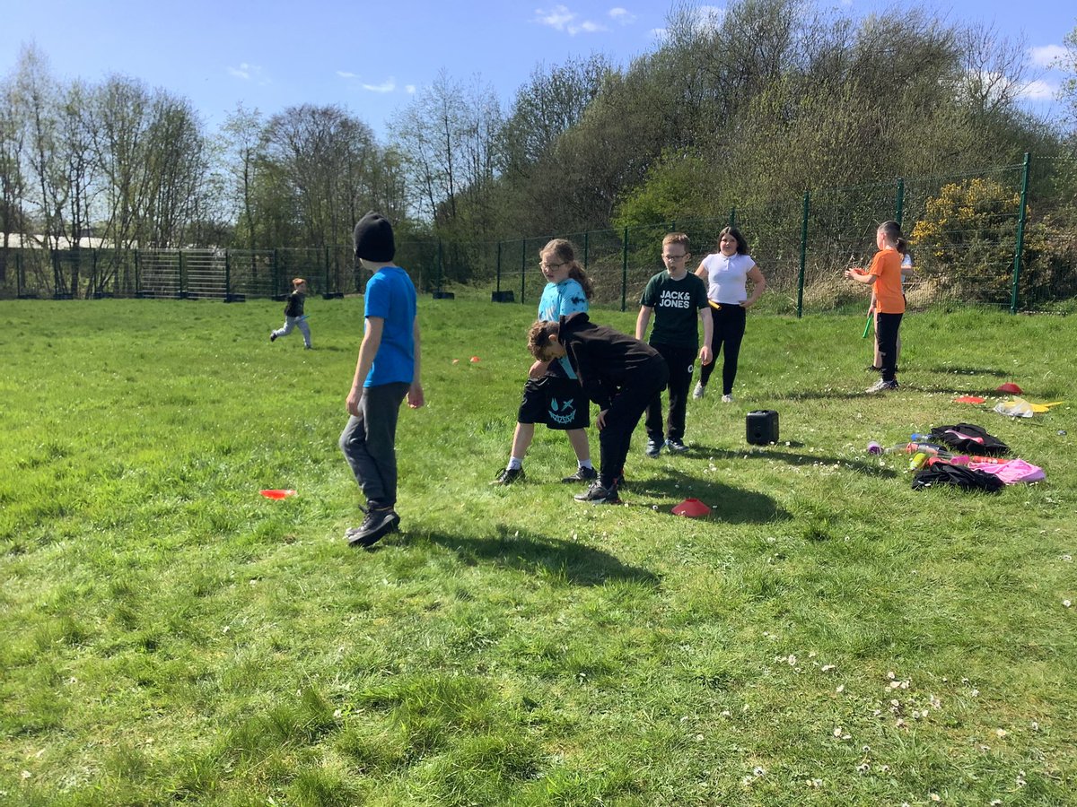Our athletics season has now started 🏅🏃🏻‍♂️🏹  the 100m relay race has been very popular. Let’s get training! #antohandwb