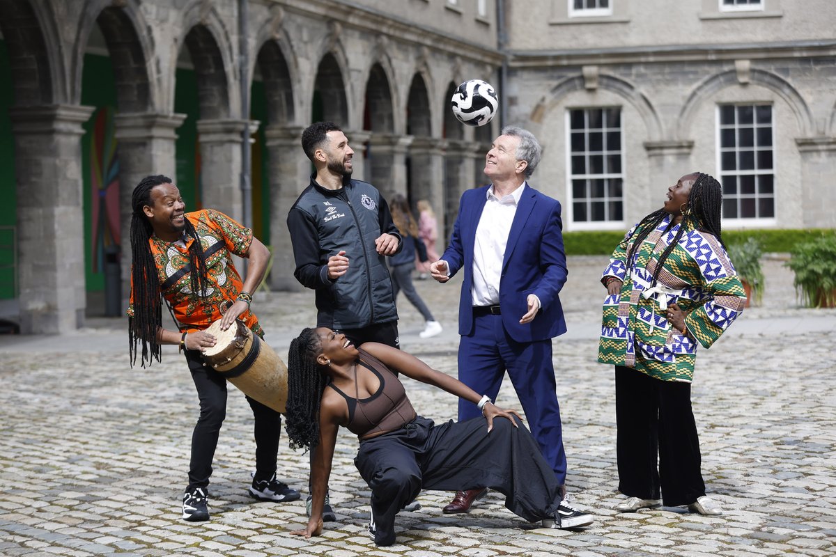 We are delighted to launch Africa Day 2024. Minister @SeanFlemingTD announced details of the nationwide programme, which opens with an event on 19 May on the grounds of @IMMAIreland at the Royal Hospital Kilmainham. To see what's on near you 👉ireland.ie/en/africa-day/