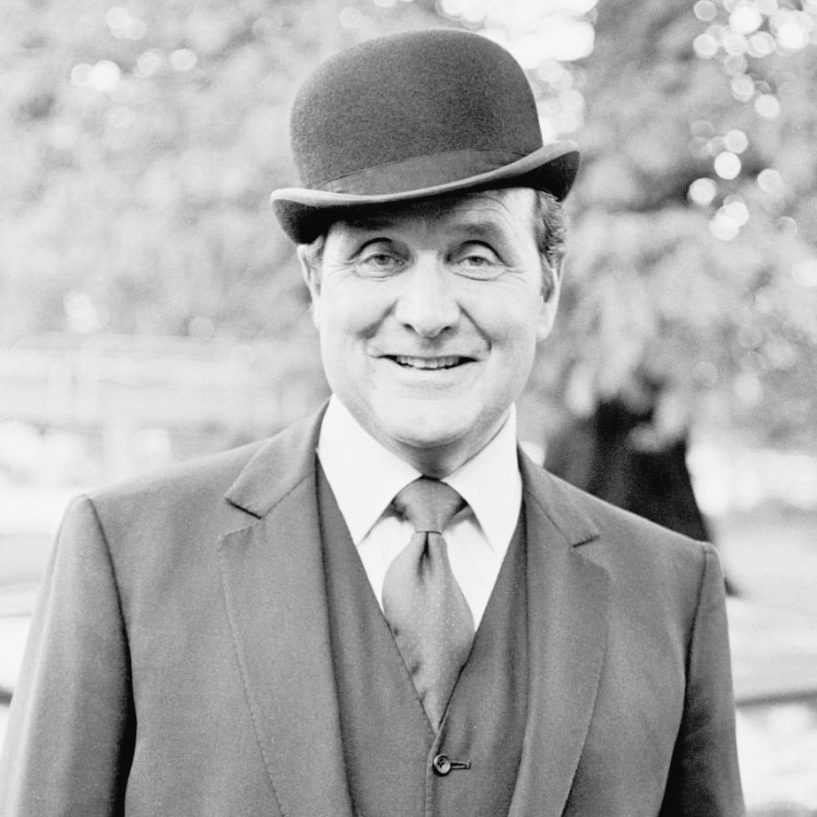 ❓ After #TheAvengers, the New Avengers. And after that, the Avengers 1998... And then? There's talk of a new series, The Avengers, that is reportedly in the works. But definitely without #PatrickMacnee.