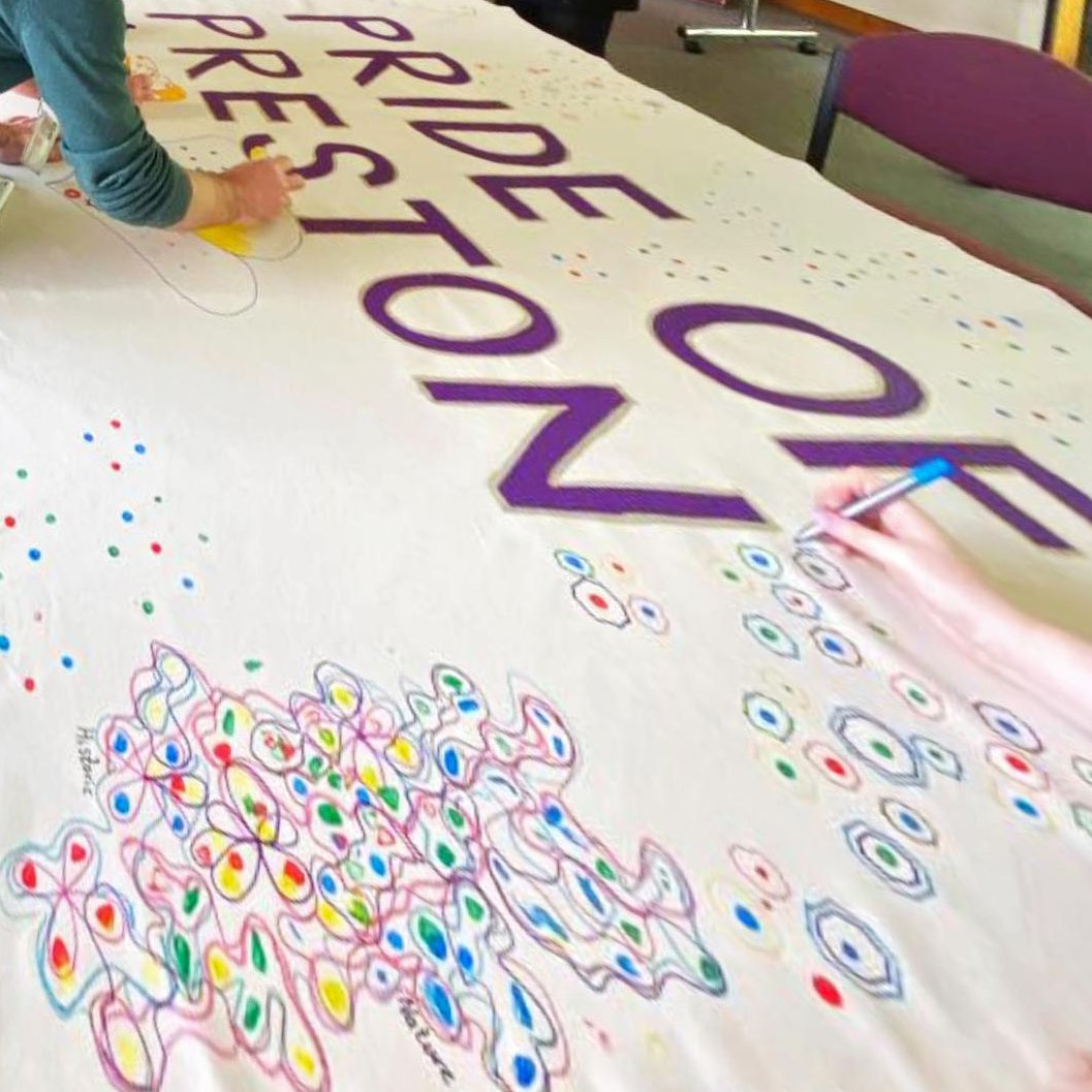 Not one but TWO creative sessions at @LancsArchives this Saturday! Join artist Rosanna Frith-Salem and be part of our Pride of the Pitch banner-making workshops: 1⃣ 11am - 1pm: nationalfootballmuseum.com/whatson/pride-… 2⃣ 2pm - 4pm: nationalfootballmuseum.com/whatson/pride-…