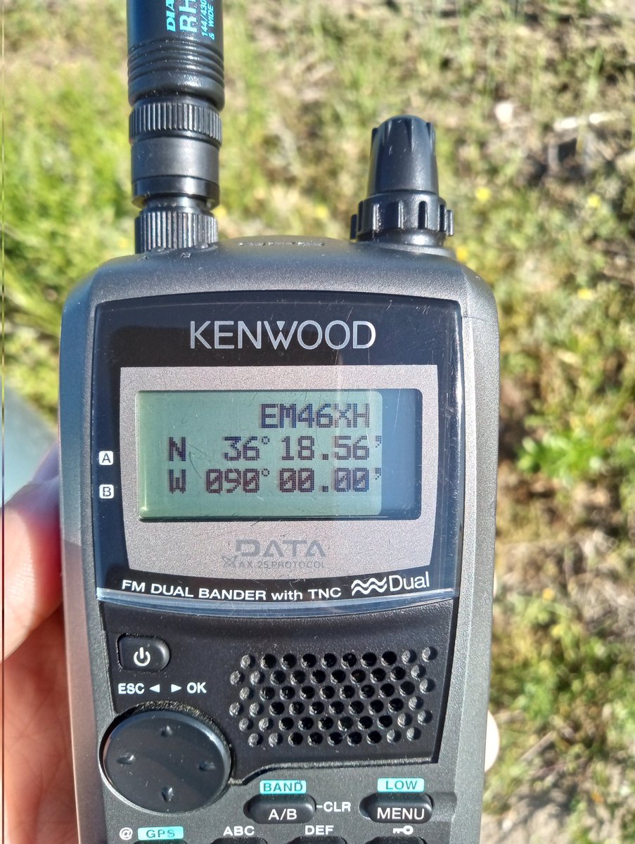 EM46/56 gridline, near Kennett, MO. Nice and quiet here, should work well for a few passes. Only noise is a local cropduster aircraft going overhead!