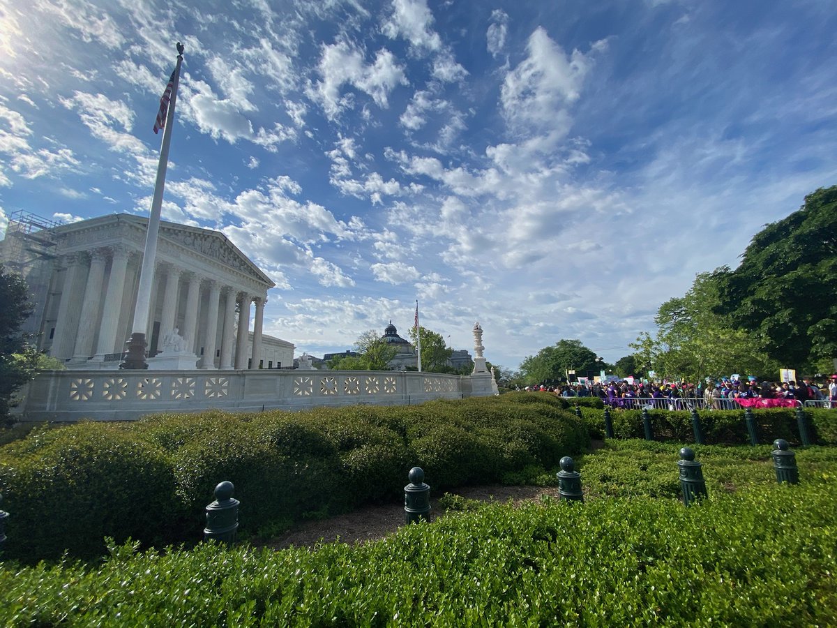 We are in front of the Supreme Court this morning to gather with others as the Idaho v United States case will take place. #patientsoverpolitics #EMTALA #IdahovUS