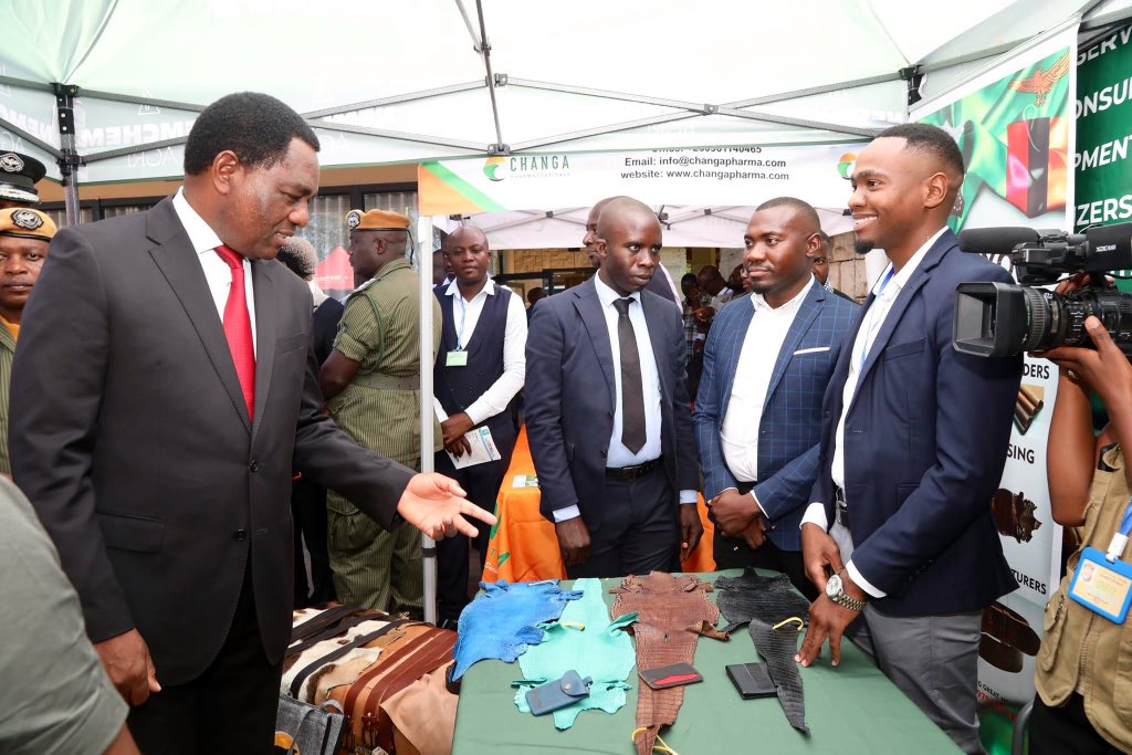 Hakainde Hichilema tweet media