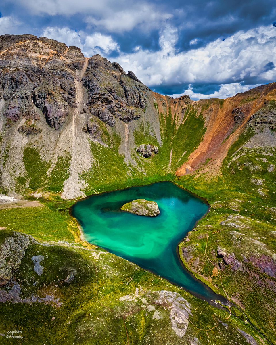 'Alpine lakes in the San Juan Mountains of Colorado are just different.'

📸: Captain Colorado Photography