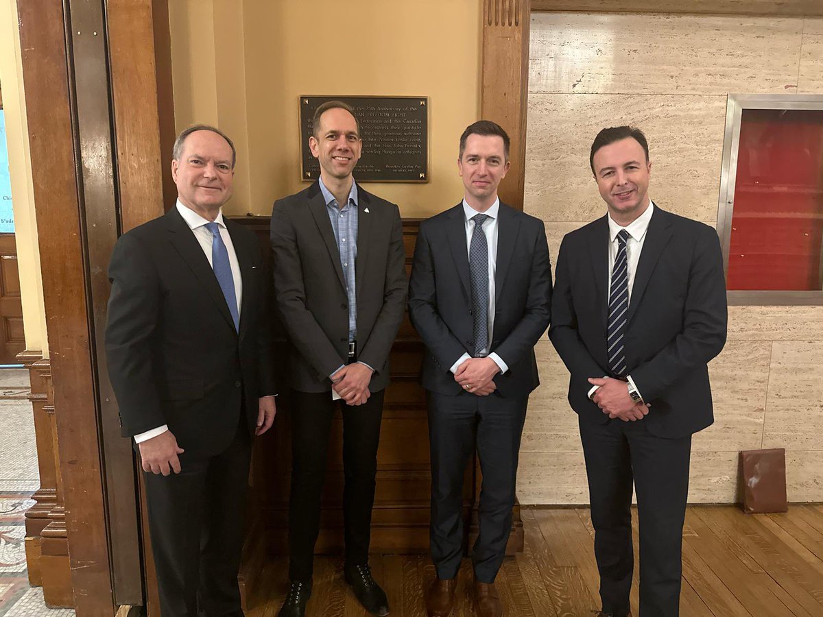 Peter Bethlenfalvy (@pbethlenfalvy) on Twitter photo Had a productive meeting yesterday at Queen’s Park with Manitoba’s Finance Minister <a href="/AdrienLouisSala/">Adrien Sala</a>!
Our governments will continue working together to ensure economic prosperity for our provinces. Had a productive meeting yesterday at Queen’s Park with Manitoba’s Finance Minister <a href="/AdrienLouisSala/">Adrien Sala</a>!
Our governments will continue working together to ensure economic prosperity for our provinces.