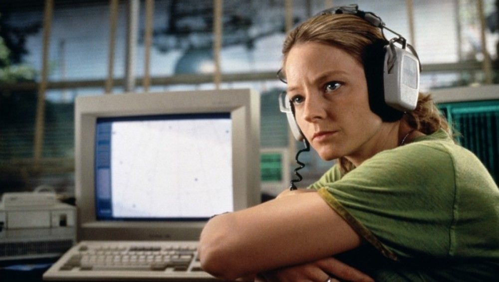 Based on the Carl Sagan novel, catch Jodie Foster as Dr. Ellie Arroway, who after years of searching, finds conclusive radio proof of extraterrestrial intelligence, in Robert Zemeckis' CONTACT (1997), screening from 35mm on Tuesday 4th June! 🎟️ bit.ly/3iBI9OB