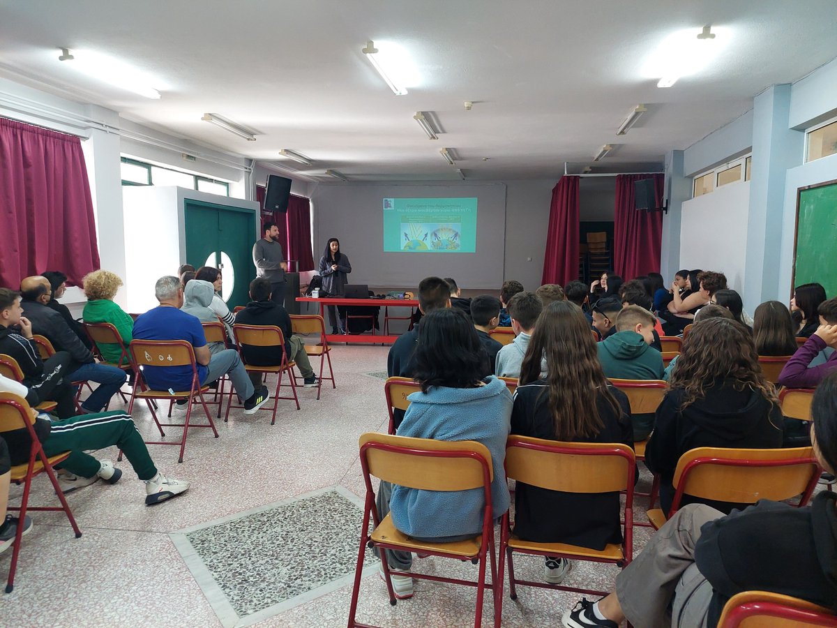 🤩 Zoom on our Greek Demonstrator activities ! @NCSR_Demokritos and the Egaleo municipality​ gave lectures on climate change to more than 100 young students, as part of the municipality's actions within the TransformAr project. Learn more here 👉 lnkd.in/eqMMZdXj