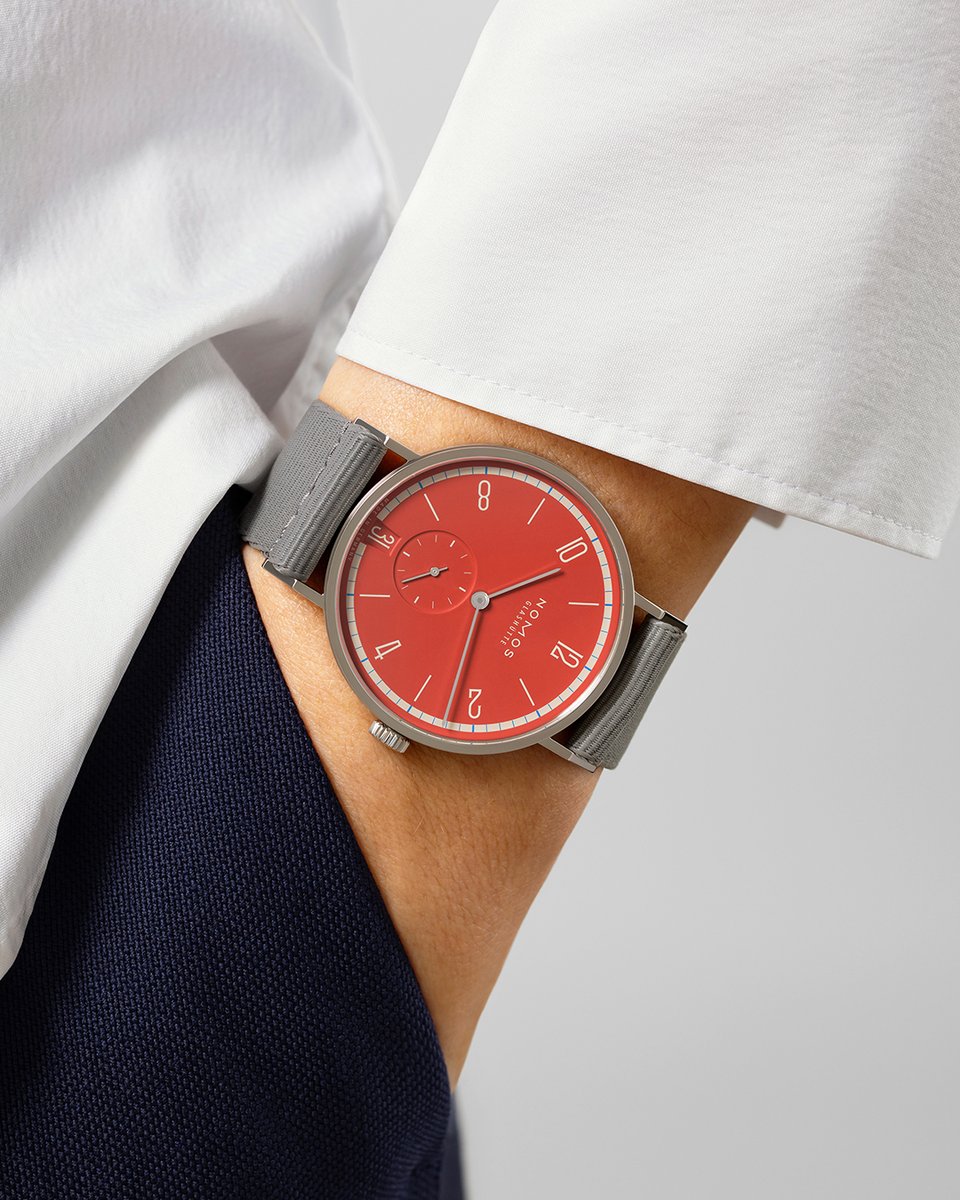 nomosglashuette tweet picture