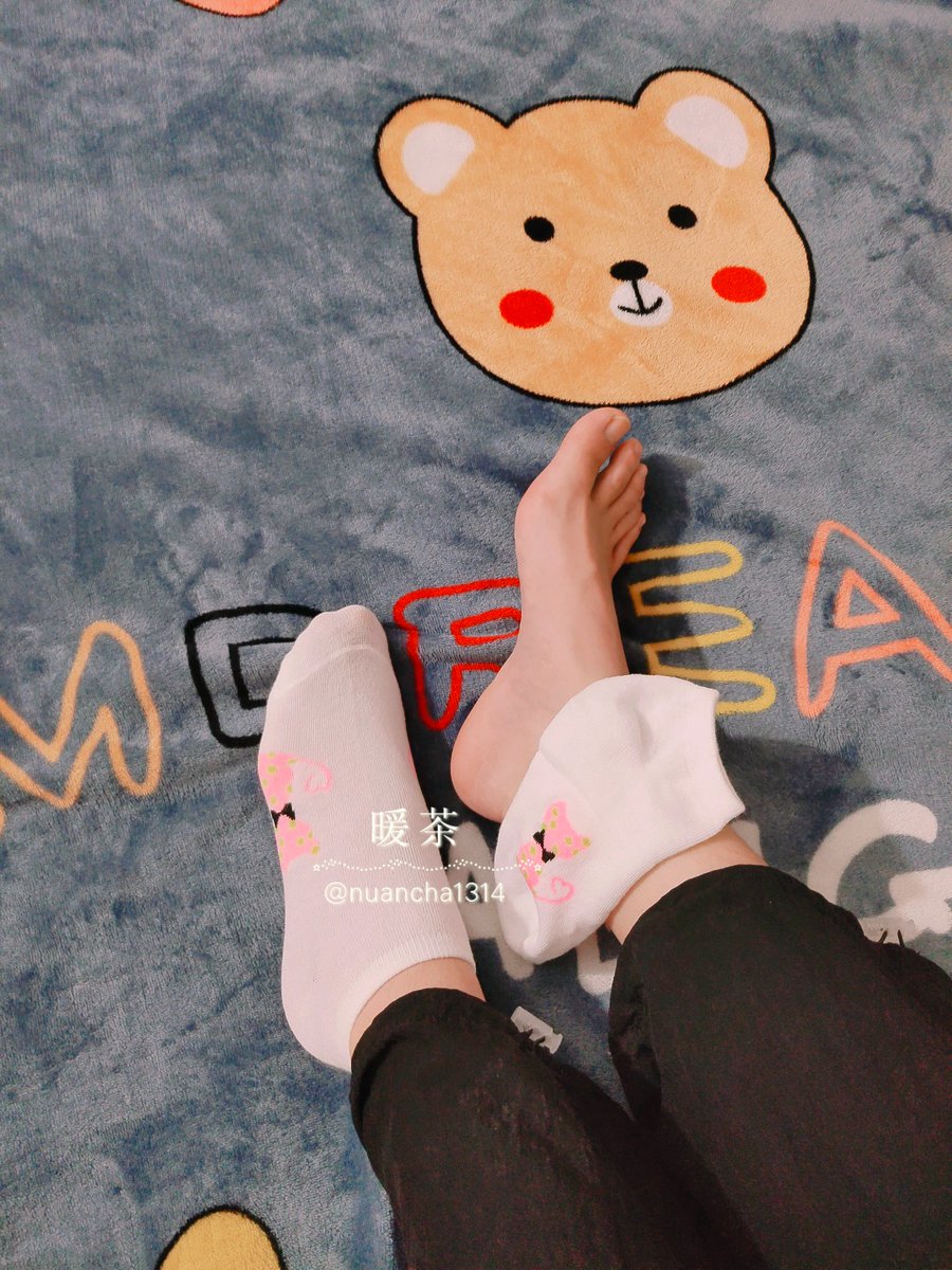 nuancha1314's tweet photo. 猫咪短袜
#原味袜子 #足控 #棉袜
@Cursh52 https://t.co/y6CoOAW26s